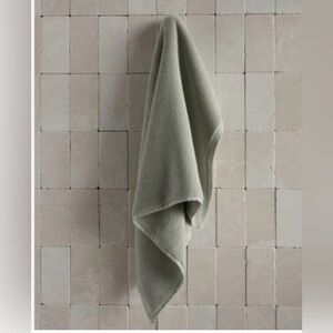 Parachute sage green 100% organic cotton hand towel (set of two)